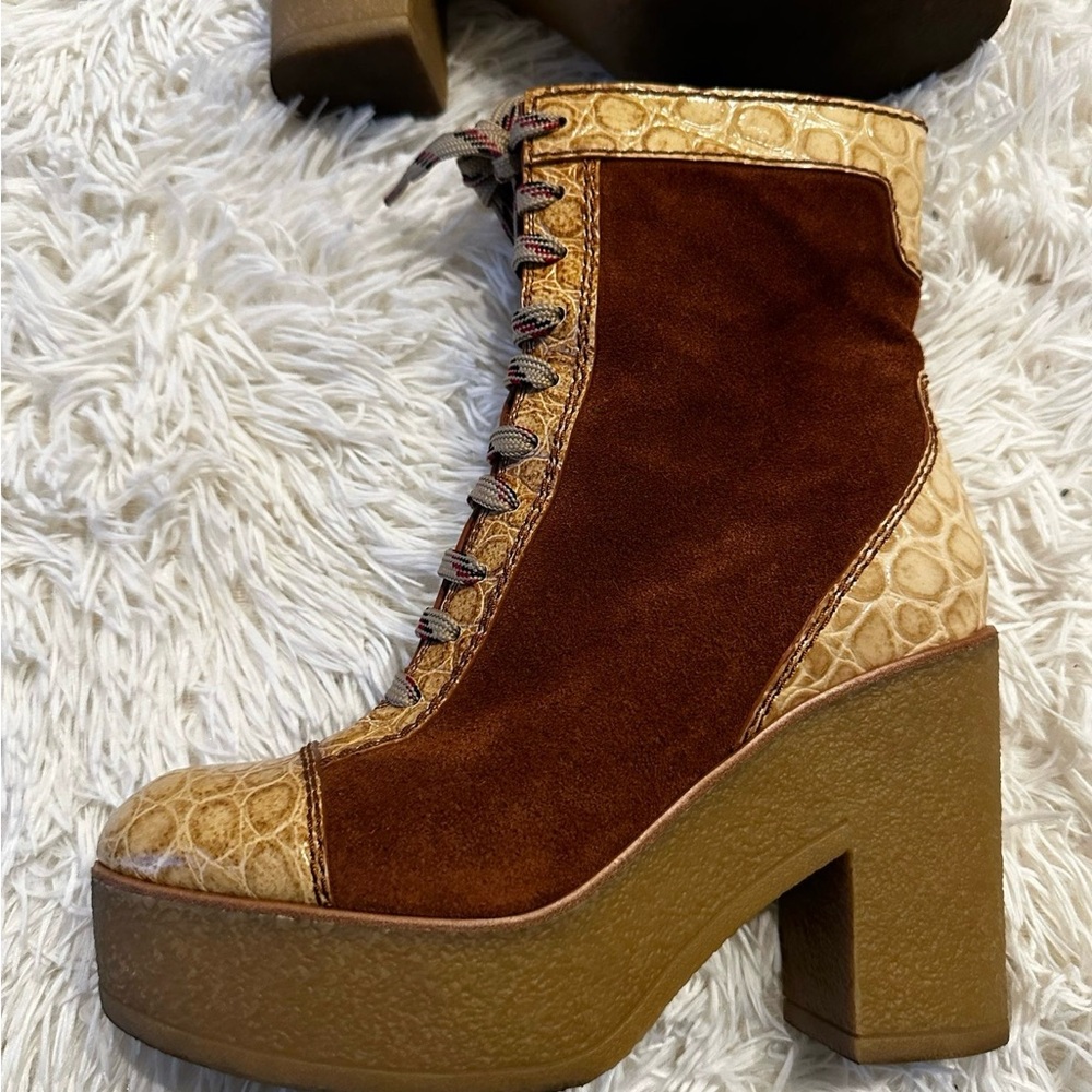 See By Chloe Suede Ankle Length Lace Up Boots size 8.5 - Picture 4 of 9
